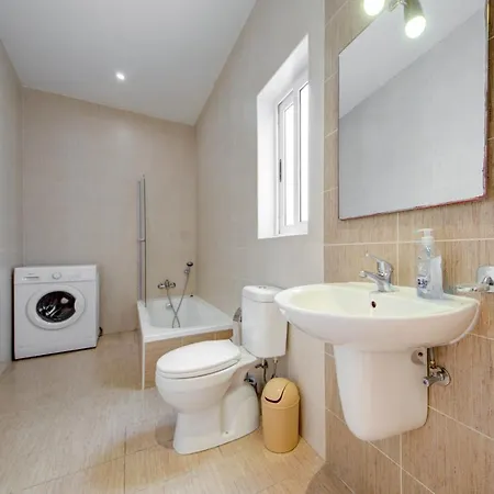 Sapphire Residences - & Penthouse In By Shortletsmalta Apartman Sliema