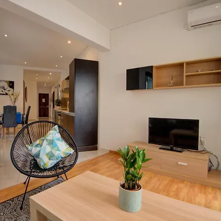 Sapphire Residences - & Penthouse In By Shortletsmalta * Sliema