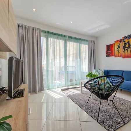 Sapphire Residences - & Penthouse In By Shortletsmalta *