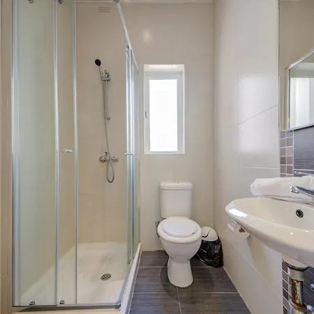 Sapphire Residences - & Penthouse In By Shortletsmalta