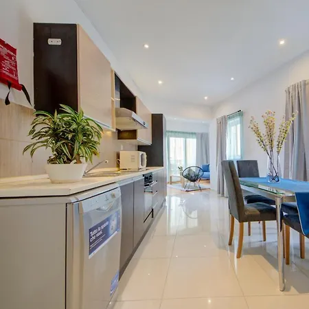 Apartamento Sapphire Residences - & Penthouse In By Shortletsmalta Sliema