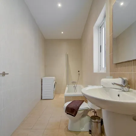 Sapphire Residences - & Penthouse In By Shortletsmalta * Sliema