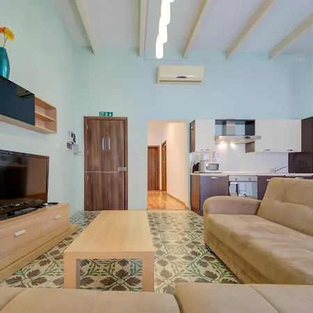 Sapphire Residences - & Penthouse In By Shortletsmalta Sliema