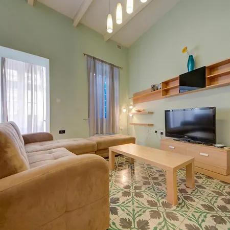 Sapphire Residences - & Penthouse In By Shortletsmalta Sliema