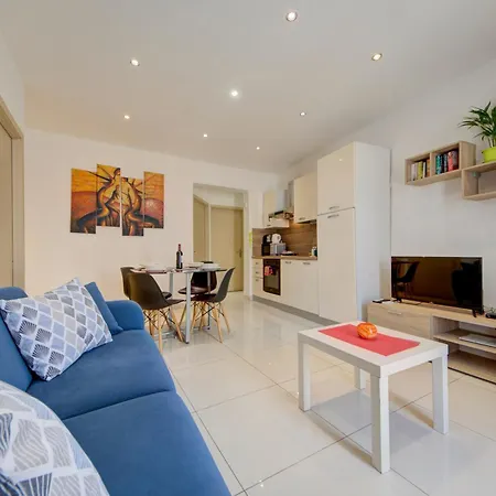 Apartment Sapphire Residences - & Penthouse In By Shortletsmalta Sliema