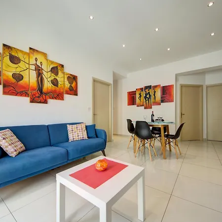 Apartment Sapphire Residences - & Penthouse In By Shortletsmalta *