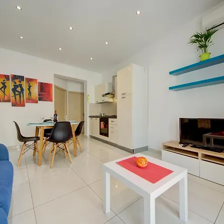 Sapphire Residences - & Penthouse In By Shortletsmalta *