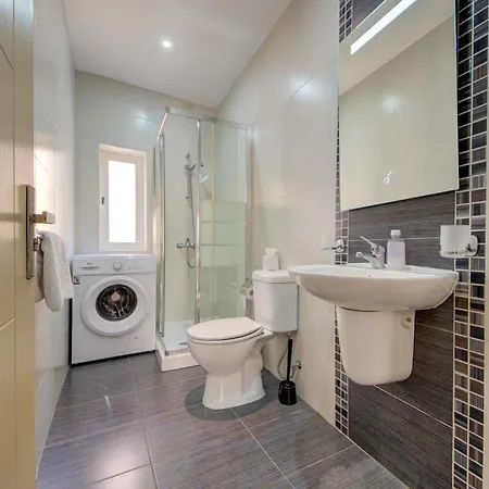 公寓 Sapphire Residences - & Penthouse In By Shortletsmalta