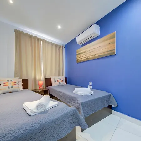 Apartment Sapphire Residences - & Penthouse In By Shortletsmalta *