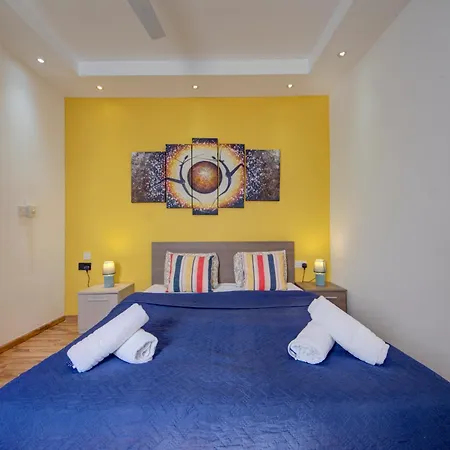 Apartment Sapphire Residences - & Penthouse In By Shortletsmalta *
