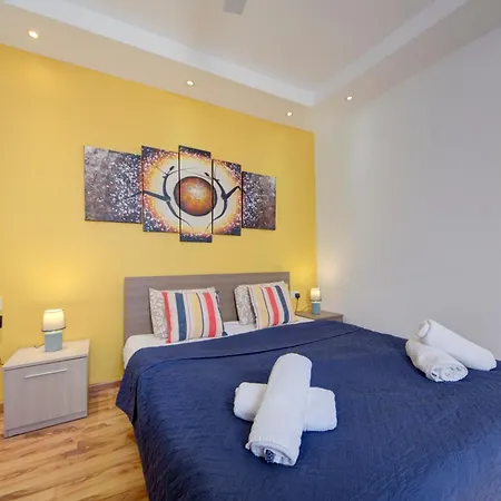 Apartment Sapphire Residences - & Penthouse In By Shortletsmalta *