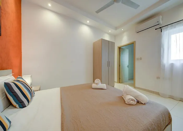 Sapphire Residences - & Penthouse In By Shortletsmalta Διαμέρισμα *