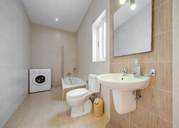 Sapphire Residences - & Penthouse In By Shortletsmalta Διαμέρισμα Σλιέμα