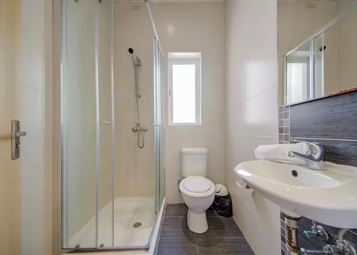 Sapphire Residences - & Penthouse In By Shortletsmalta