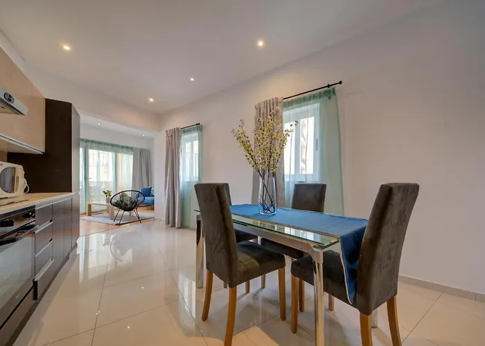 Sapphire Residences - & Penthouse In By Shortletsmalta * Σλιέμα