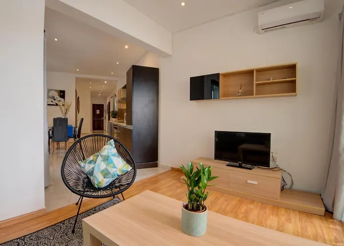 Sapphire Residences - & Penthouse In By Shortletsmalta * Σλιέμα