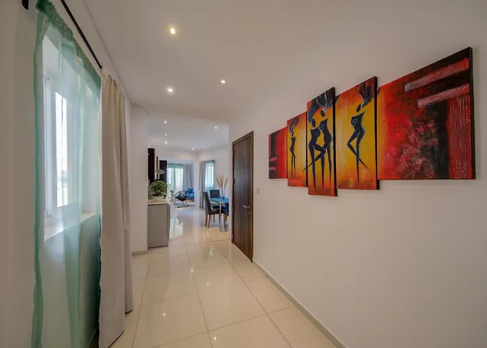 Sapphire Residences - & Penthouse In By Shortletsmalta