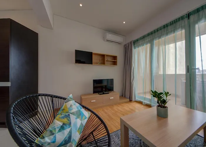 Sapphire Residences - & Penthouse In By Shortletsmalta