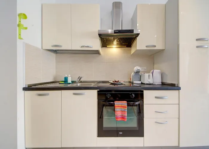 Sapphire Residences - & Penthouse In By Shortletsmalta Διαμέρισμα *