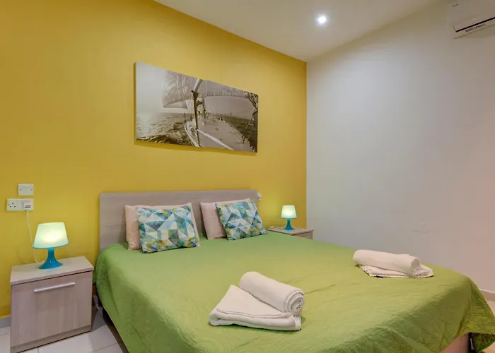 Sapphire Residences - & Penthouse In By Shortletsmalta