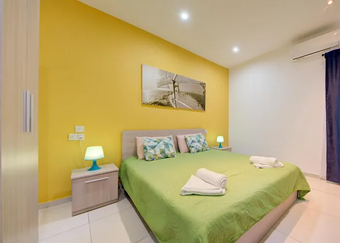 Sapphire Residences - & Penthouse In By Shortletsmalta * Σλιέμα