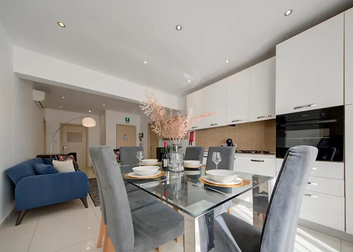 Sapphire Residences - & Penthouse In By Shortletsmalta