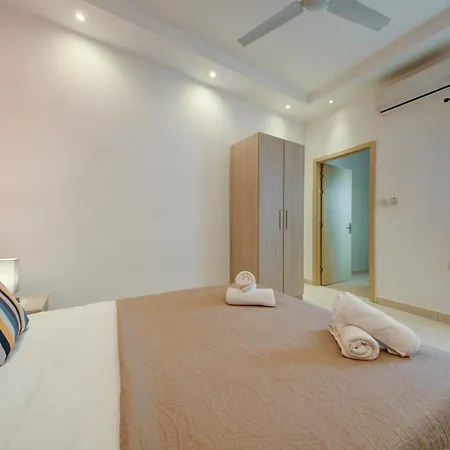Sapphire Residences - & Penthouse In By Shortletsmalta شقة *