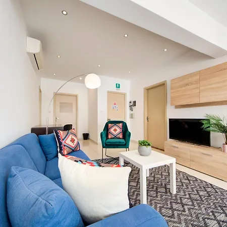 Sapphire Residences - & Penthouse In By Shortletsmalta شقة سليمة